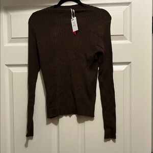 Elegant Brown Ribbed Women's Top